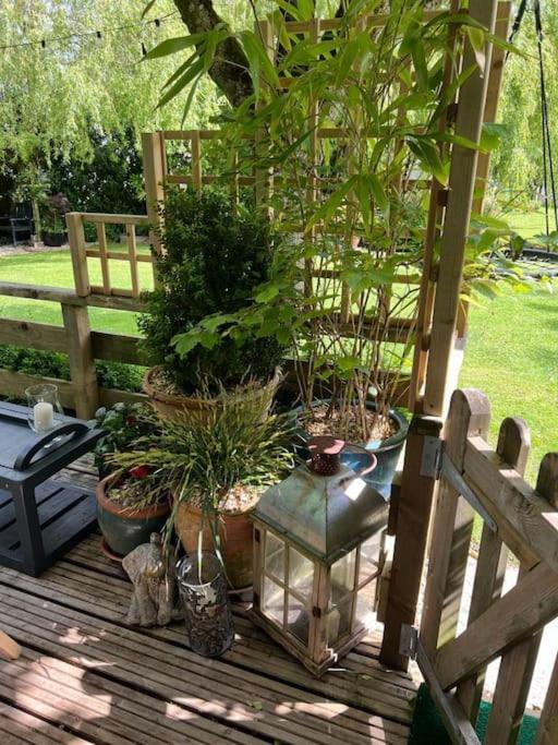 'The Den' Self Contained One Bedroom Annexe. Stockbridge  Bagian luar foto
